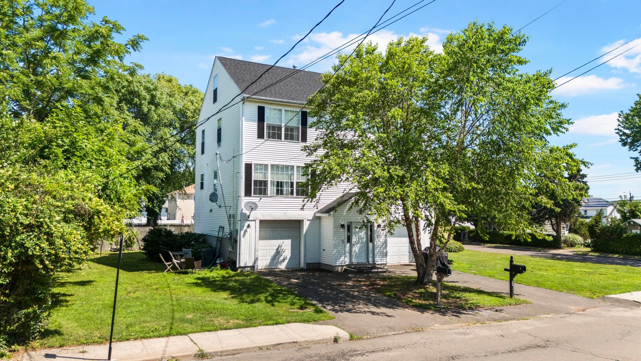 143 Bradford Ave, East Haven, CT for sale Primary Photo- Image 1 of 6