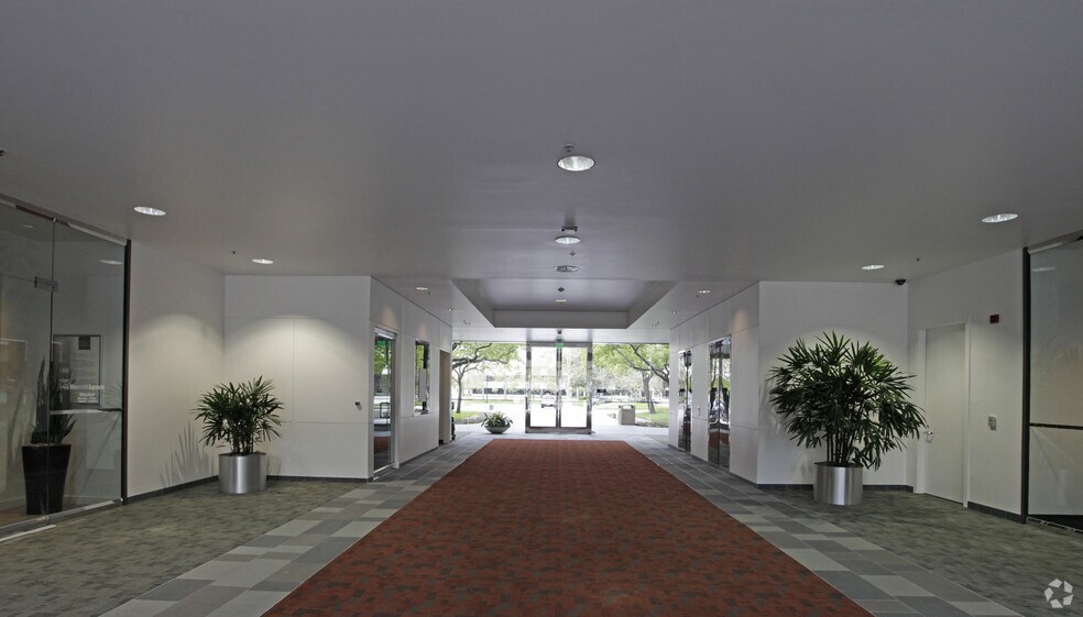 4900 Hopyard Rd, Pleasanton, CA à louer - Hall d’entrée - Image 2 de 24