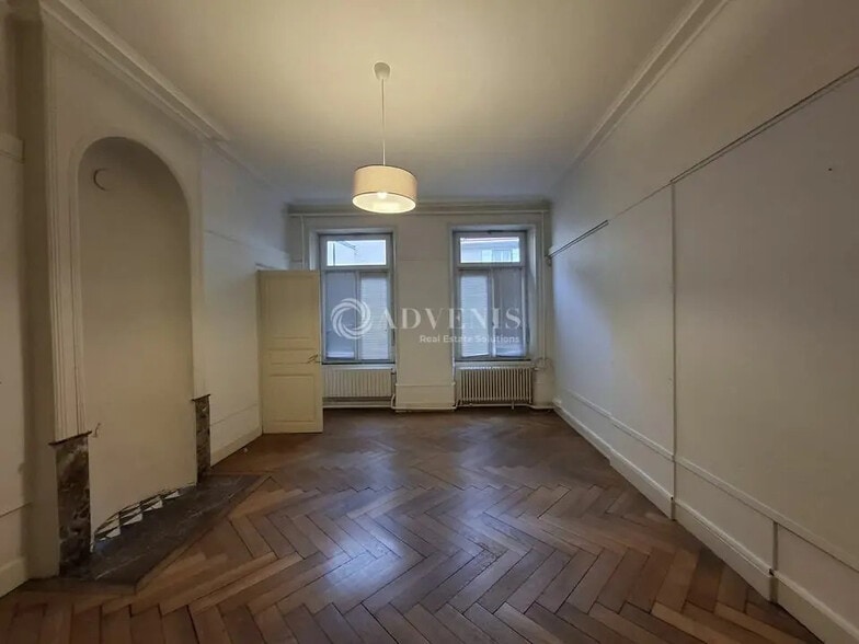 Office in Nancy for lease - Interior Photo - Image 2 of 6