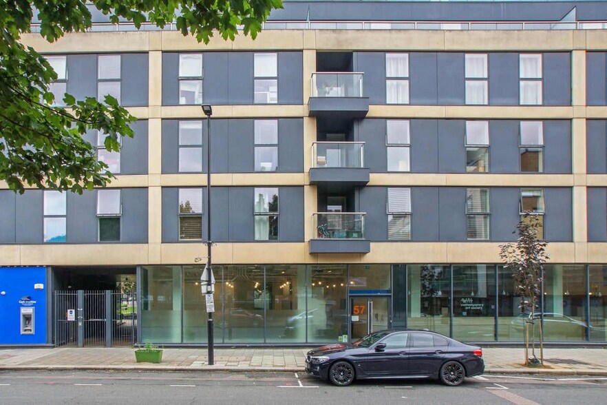 57 Central St, Londres à vendre - Photo du bâtiment - Image 3 de 8
