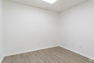 1301 Seminole Blvd, Largo, FL for lease Interior Photo- Image 2 of 3