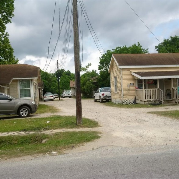 4011-4017 Robertson St, Houston, TX à vendre - Photo principale - Image 1 de 1