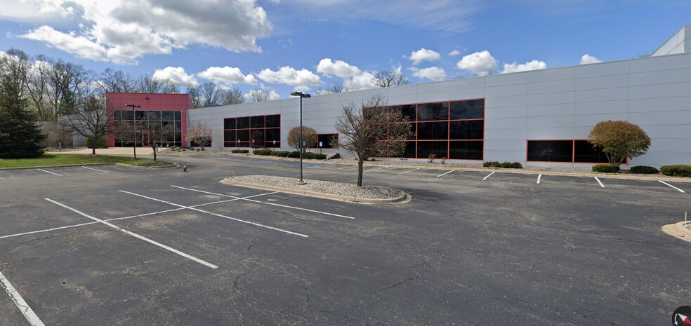 5775 Interface Dr, Ann Arbor, MI à louer - Photo du bâtiment - Image 2 de 17