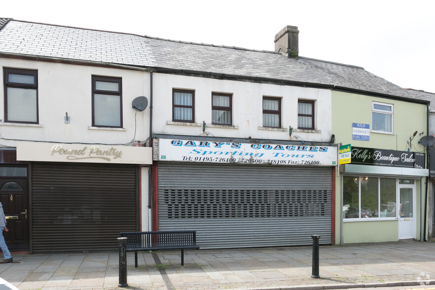 41 Commercial St, Tredegar for sale - Primary Photo - Image 1 of 3