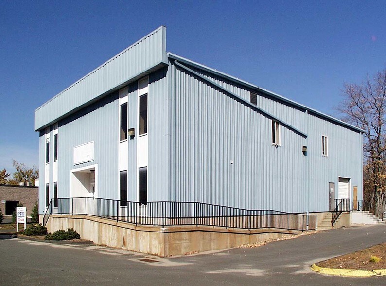 12 Precision Rd, Danbury, CT à vendre - Autre - Image 2 de 3