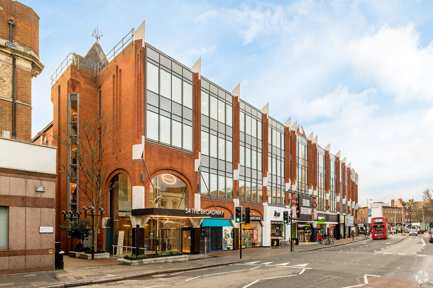 The Broadway, London for lease - Primary Photo - Image 1 of 8