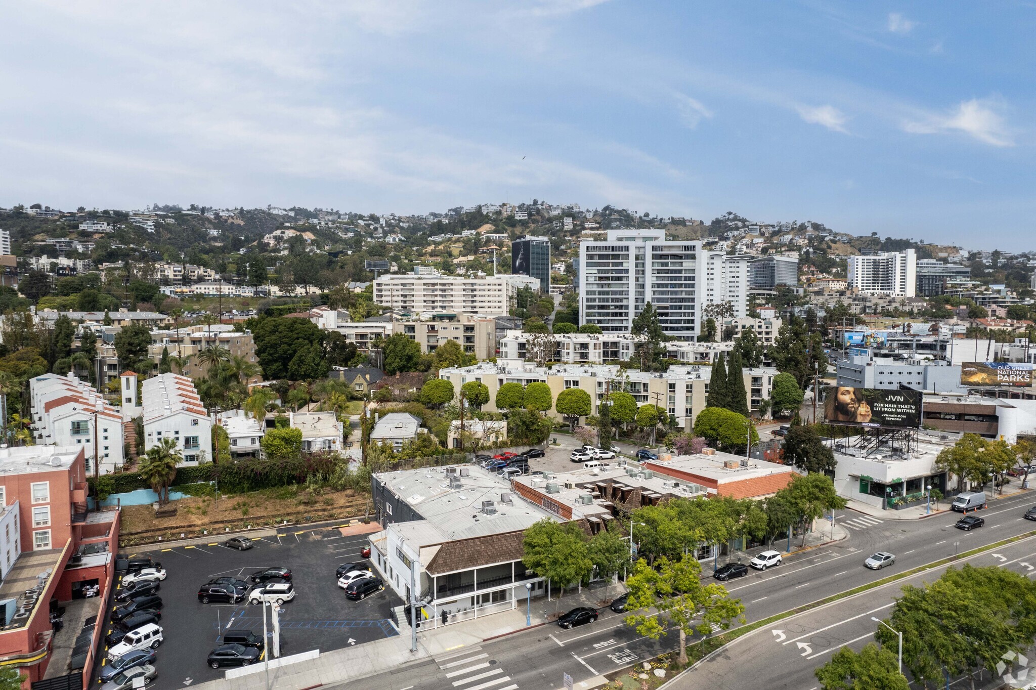 8543-8555 Santa Monica Blvd, West Hollywood, CA à louer Photo du bâtiment- Image 1 de 10