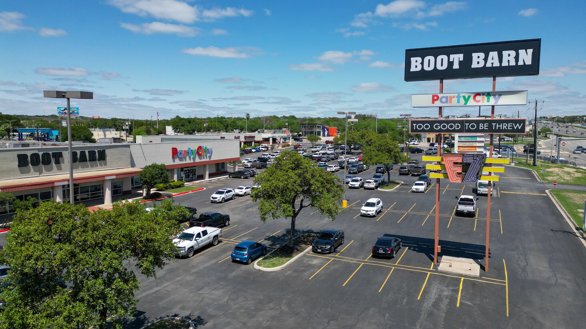 13411-13437 San Pedro Ave, San Antonio, TX for lease Building Photo- Image 1 of 3