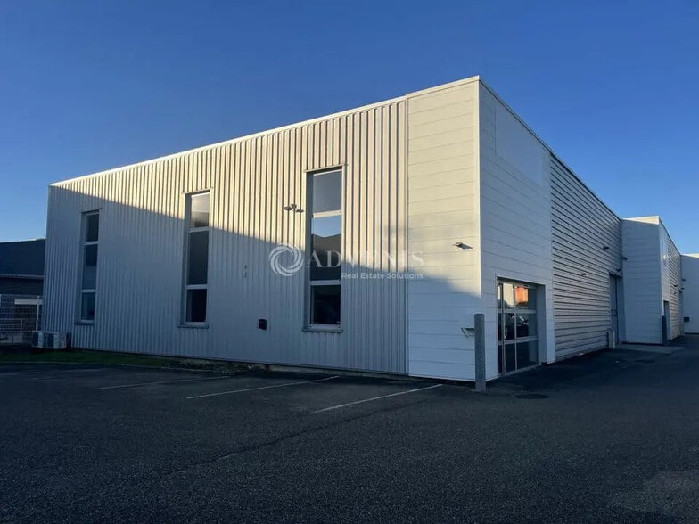 Flex in Mundolsheim for lease - Building Photo - Image 1 of 11