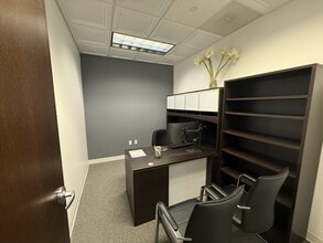 110 SE 6th St, Fort Lauderdale, FL à louer Photo intérieure- Image 2 de 2