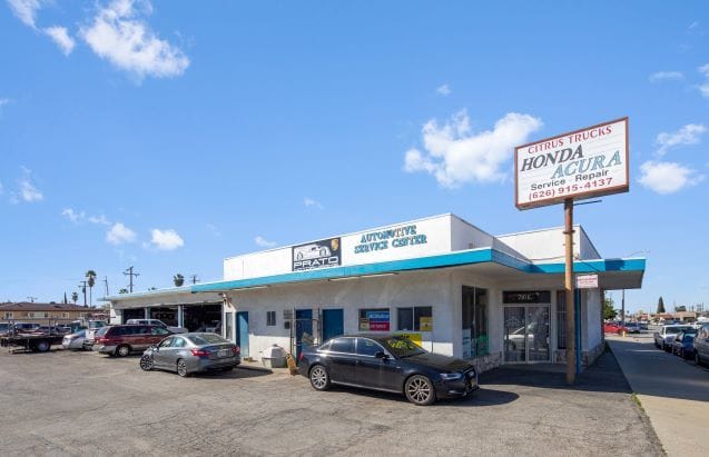 710-724 E San Bernardino Rd., Covina portfolio of 2 properties for sale on LoopNet.ca Primary Photo- Image 1 of 5