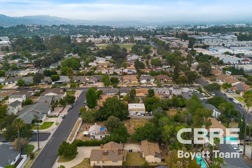 7800 Jordan Ave, Canoga Park, CA for sale - Building Photo - Image 3 of 24