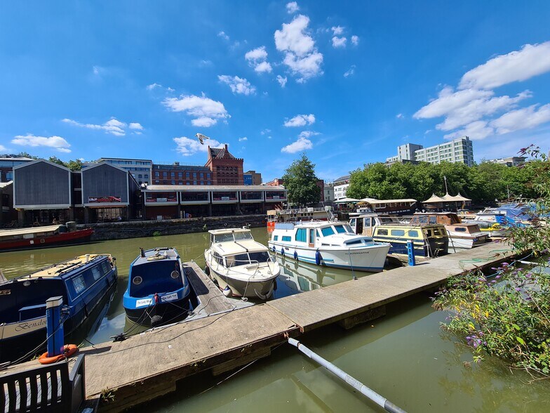 Ferry St, Bristol à louer - Photo du bâtiment - Image 3 de 11