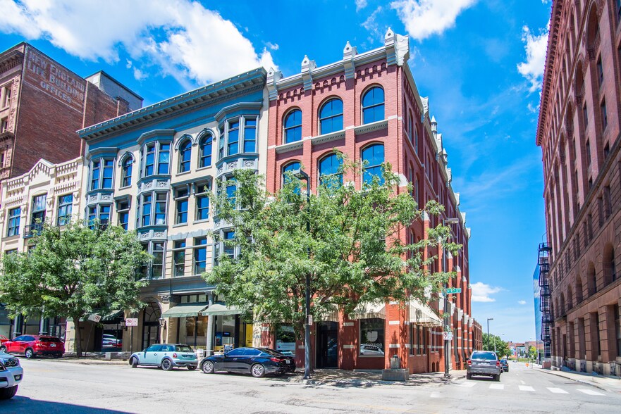 102-106 W 9th St, Kansas City, MO à louer - Photo du bâtiment - Image 3 de 8