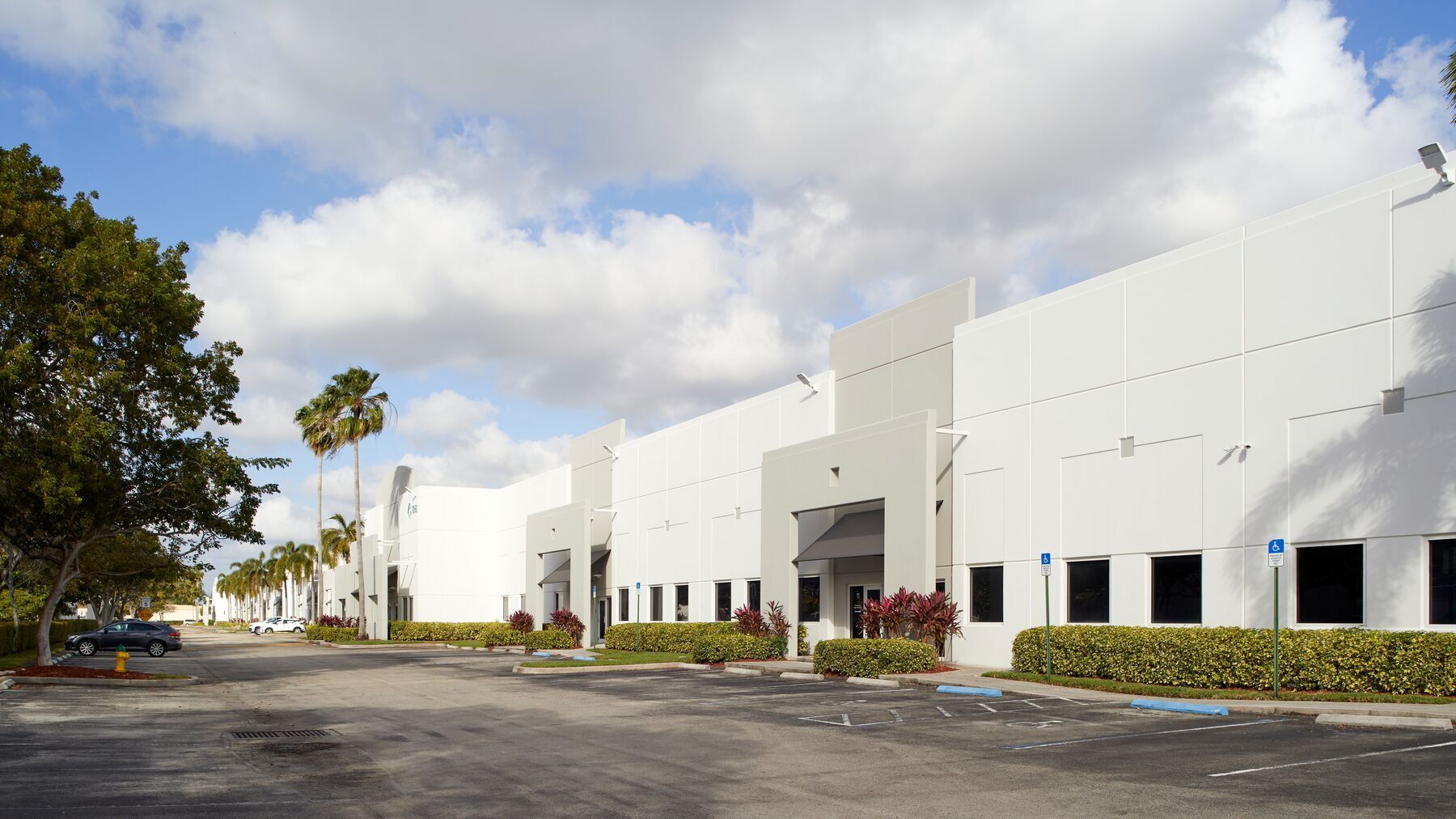 7050 W State Road 84, Davie, FL à louer Photo principale- Image 1 de 4