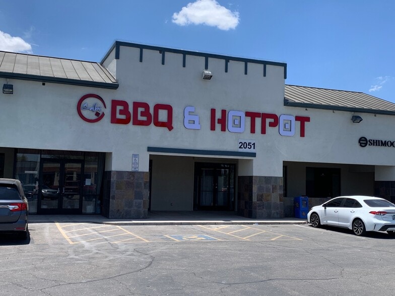 2051 W Warner Rd, Chandler, AZ for lease - Building Photo - Image 3 of 17