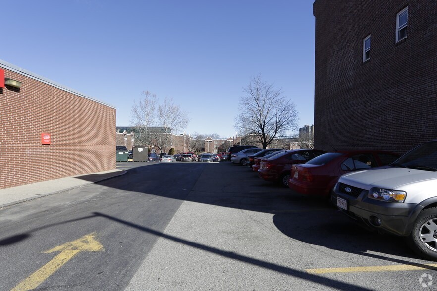 463 Merrimack St, Lowell, MA à louer - Photo du bâtiment - Image 3 de 6