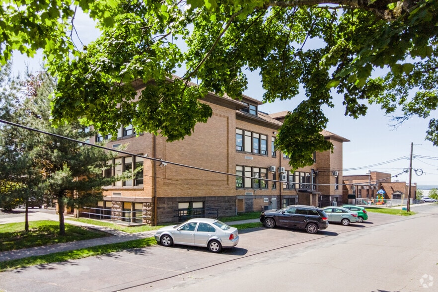 1401 N Market St, Berwick, PA for lease - Building Photo - Image 3 of 5