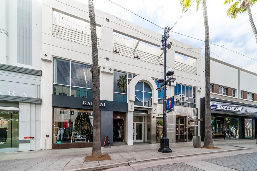 1334 3rd Street Promenade, Santa Monica, CA à louer - Photo du bâtiment - Image 1 de 3