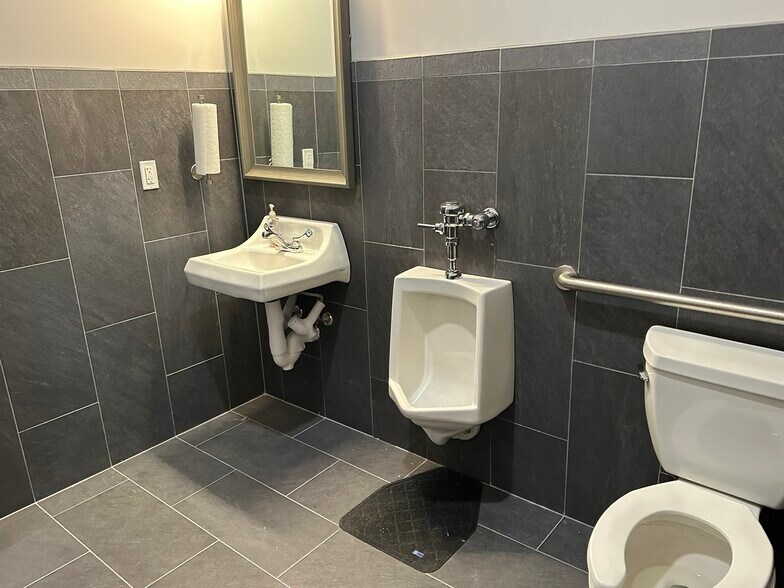 20 Church St, Rio Grande, NJ à vendre - Photo du bâtiment - Image 2 de 14