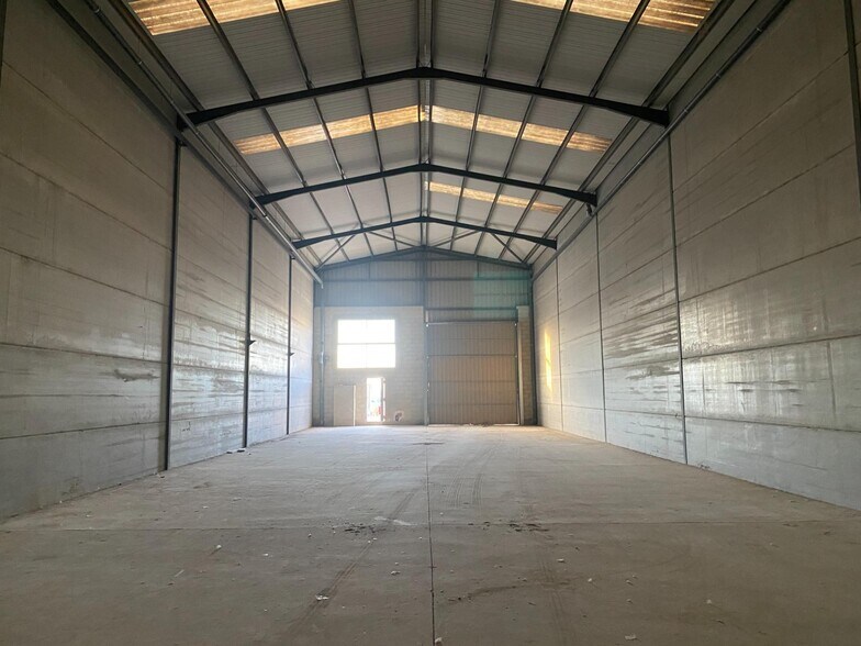 Industrial in NÀQUERA for lease - Interior Photo - Image 1 of 8