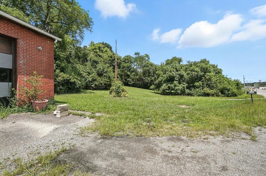410-412 Orphanage Rd, Ft Mitchell, KY à vendre - Photo du bâtiment - Image 2 de 5
