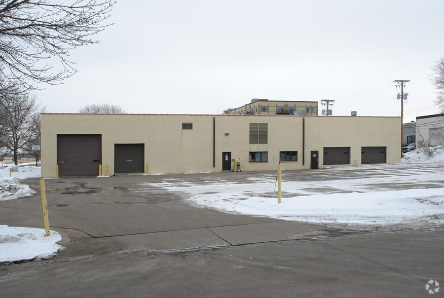 3520 S Xenwood Ave, Saint Louis Park, MN for sale - Building Photo - Image 3 of 10