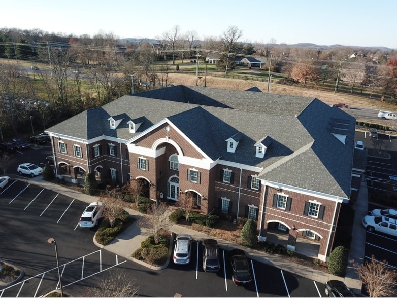 100 Country Club Dr, Hendersonville, TN for sale - Aerial - Image 2 of 11
