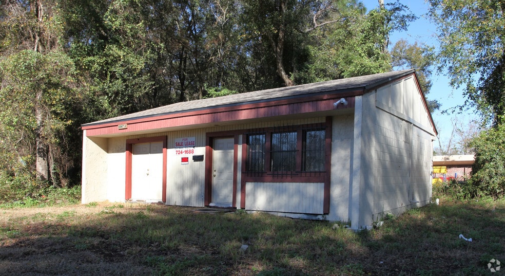 5547 Fort Caroline Rd, Jacksonville, FL for sale - Building Photo - Image 2 of 3