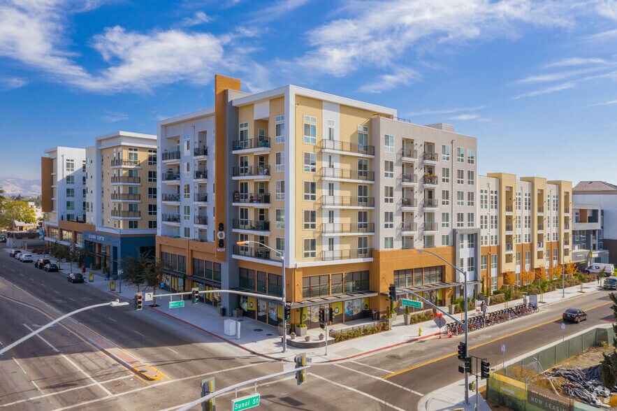 808 W San Carlos St, San Jose, CA à louer - Photo du bâtiment - Image 1 de 41