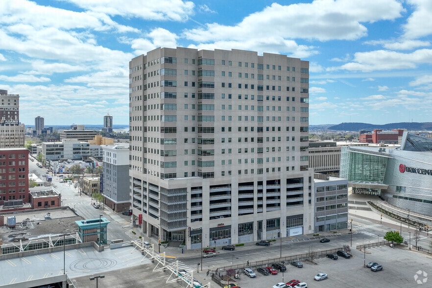 202 S Cheyenne Ave, Tulsa, OK for lease - Building Photo - Image 1 of 33