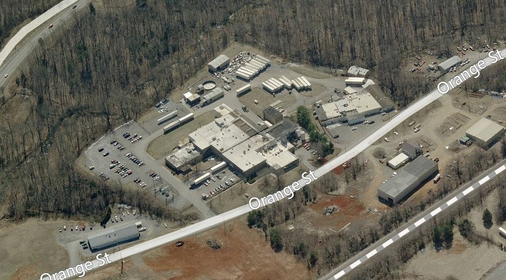 940 Orange St, Bedford, VA for sale - Primary Photo - Image 1 of 2