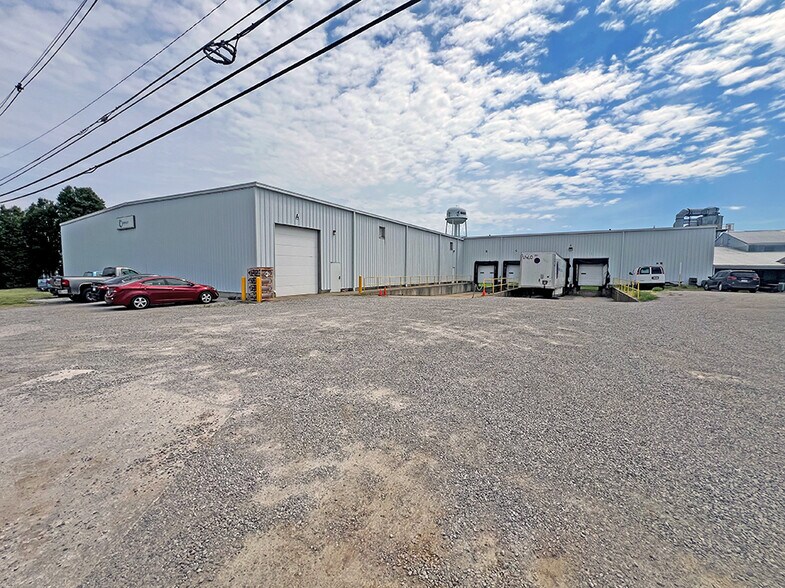 1450-1520 S Mill St, Nashville, IL à louer - Photo du bâtiment - Image 3 de 12