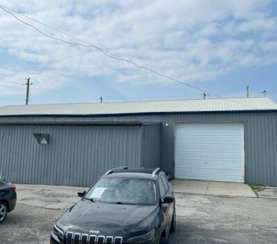 1803-1817 S Kinnickinnic Ave, Milwaukee, WI for sale - Building Photo - Image 2 of 4