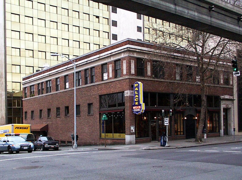 2030 5th Ave, Seattle, WA à louer - Photo du bâtiment - Image 3 de 4