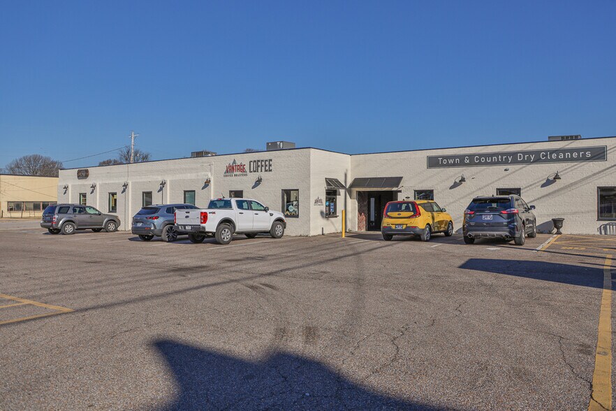 115 Neal St, Martin, TN à vendre - Photo du bâtiment - Image 3 de 40
