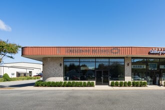 641 County Road 39A, Southampton, NY for lease Building Photo- Image 1 of 13