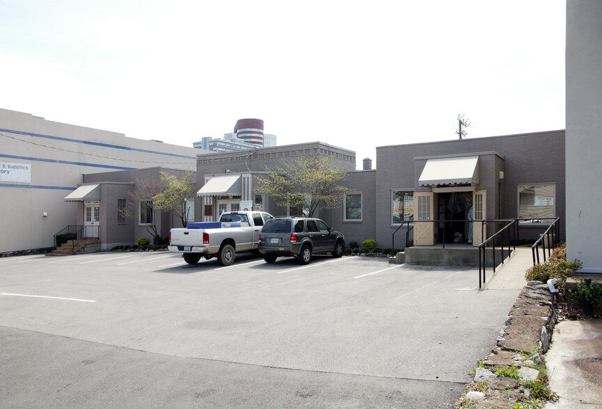 1913-1915 Church St, Nashville, TN à vendre - Photo du bâtiment - Image 2 de 9