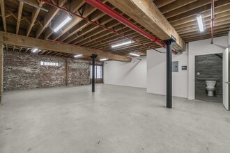 941 E 2nd St, Los Angeles, CA for lease Interior Photo- Image 2 of 6