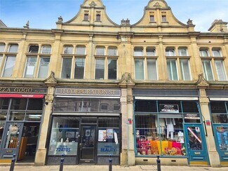 Plus de détails pour 11 Corporation St, Dewsbury - Commerce de détail à vendre