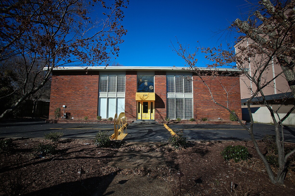 199 S McLean Blvd, Memphis, TN à vendre Photo du bâtiment- Image 1 de 22