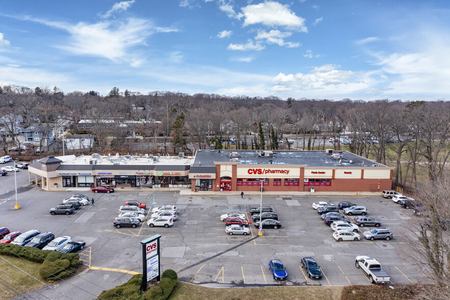 721-755 Fort Salonga Rd, Northport, NY for sale - Building Photo - Image 1 of 1