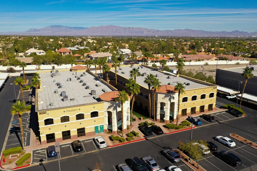 8020 W Sahara Ave, Las Vegas, NV for lease - Primary Photo - Image 1 of 4