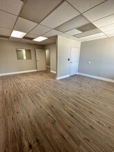 1633 Erringer Rd, Simi Valley, CA for lease Interior Photo- Image 2 of 3