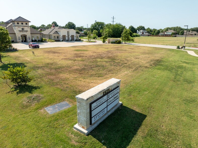 1675 North Tarrant Pky, Keller, TX for lease - Building Photo - Image 2 of 3