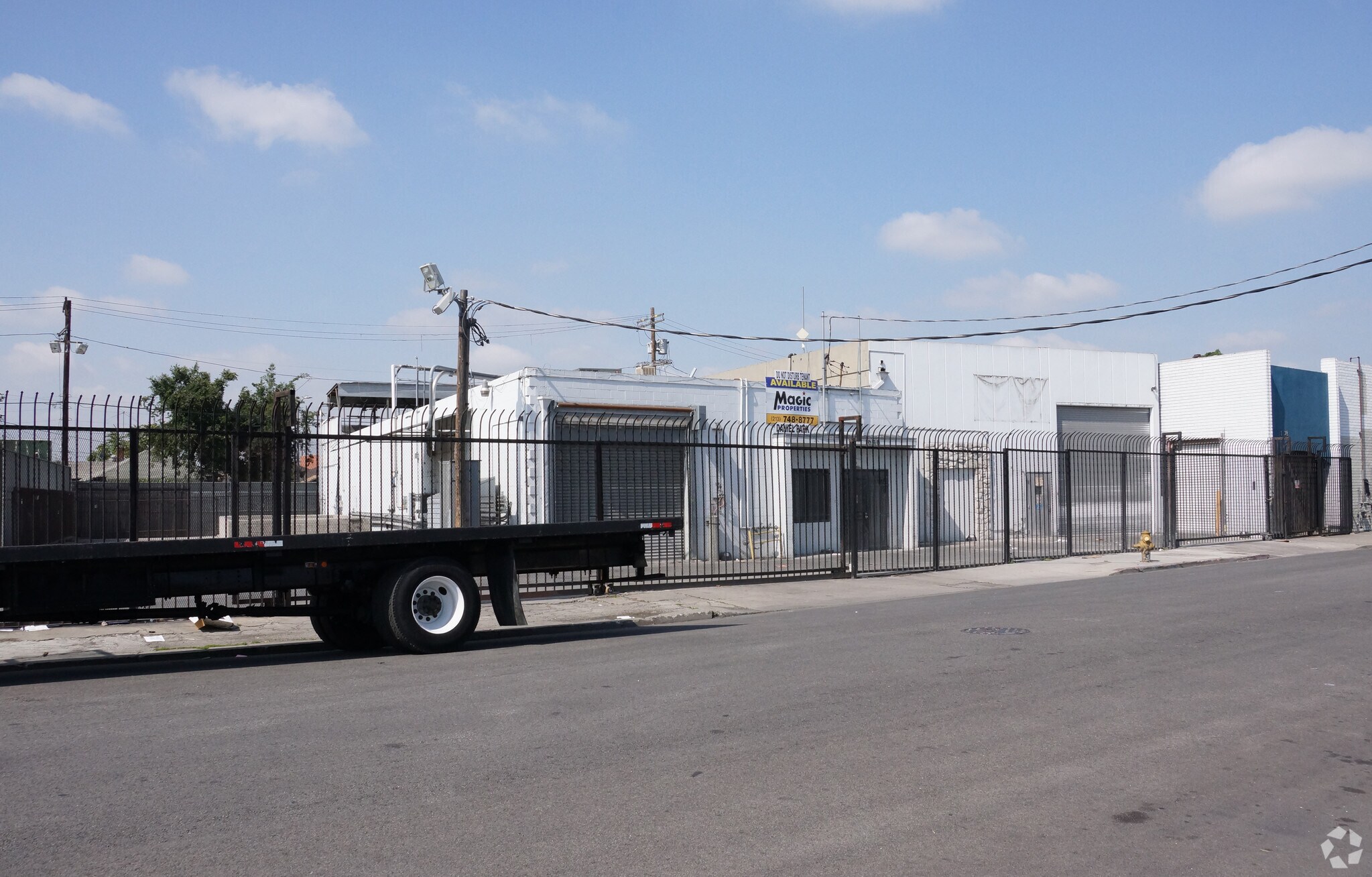 1646 E 23rd St, Los Angeles, CA for sale Primary Photo- Image 1 of 6