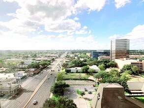 5718 Westheimer Rd, Houston, TX - AÉRIEN Vue de la carte