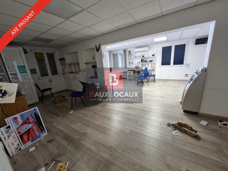 Office in Marignane for lease - Interior Photo - Image 3 of 7