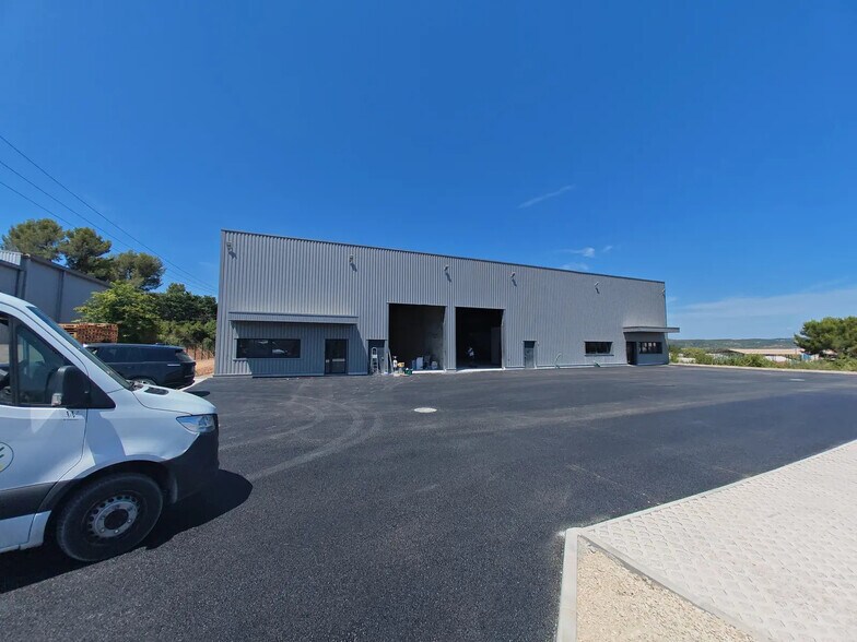 Flex in Gardanne for lease - Building Photo - Image 3 of 4