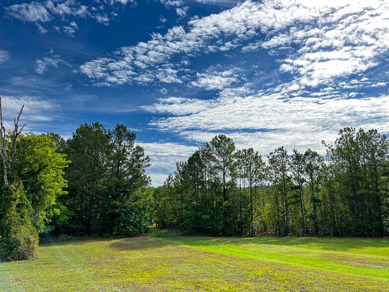 7045 State Highway 75, Huntsville, TX à vendre - Photo du bâtiment - Image 3 de 8